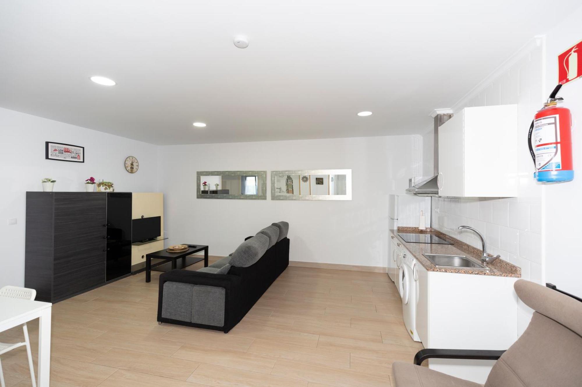 Apartamentos La Colina San Miguel de Meruelo Bagian luar foto