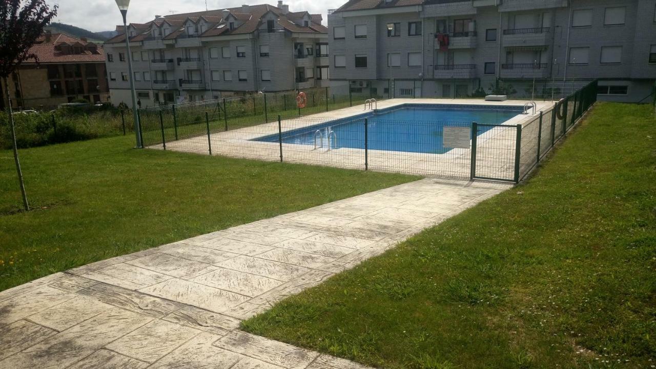 Apartamentos La Colina San Miguel de Meruelo Bagian luar foto